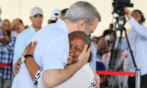 Abinader destaca la ‘entrega y el amor’ de las madres dominicanas