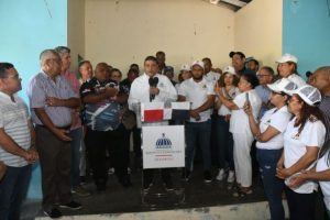 Ministro anuncia reconstrucción del Club Mamá Lola en Moca