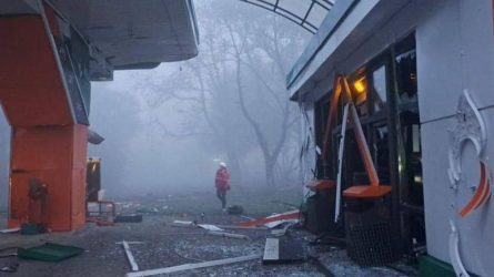 Un muerto, 15 heridos en ataque ruso contra un hospital de Dnipró