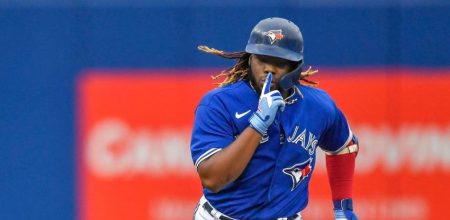 Vladimir Guerrero Jr. pega jonrón en triunfo de Toronto ante Padres