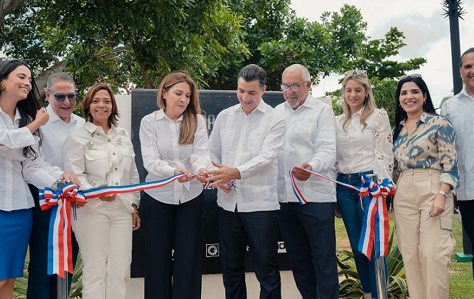 Banco Popular, ADN y MOCP entregan remozado parque Las Praderas imagen