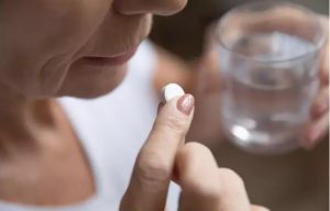 Las mujeres tienen más hipertensión sensible a la sal que los hombres