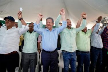 SDN: Regidores y cientos de sus seguidores se juramentan en FP SDN: Regidores y cientos de sus seguidores se juramentan en FP