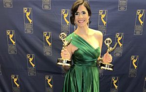 EU: Periodista dominicana gana dos premios Emmy