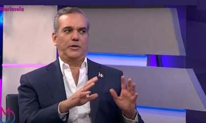 Luis Abinader dice “es muy difícil” decidir si busca o no la reelección  