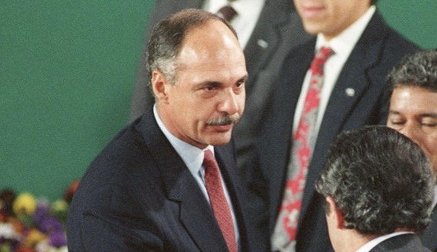 EL SALVADOR: Ordenan la captura del expresidente Alfredo Cristiani imagen