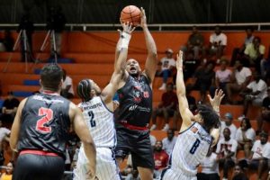 Reales retornan al triunfo; Titanes ganan cuarto en línea en la LNB