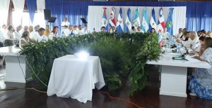 Por llamado de RD, El Salvador instalará oficina cooperación Haití