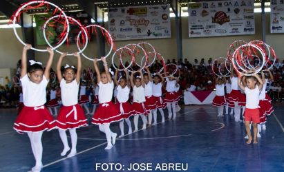 JARABACOA: celebran con éxito festival de gimnasia escolar