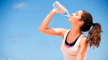 Ministerio Salud exhorta a tomar suficientes líquidos por ola calor Ministerio Salud exhorta a tomar suficientes líquidos por ola calor