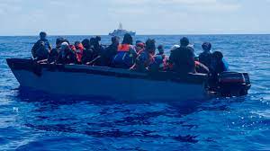 P. RICO: Repatrian 24 dominicanos interceptados cerca isla de Mona