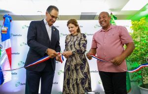 Vicepresidenta encabeza inauguración oficina de SeNaSa en SDO