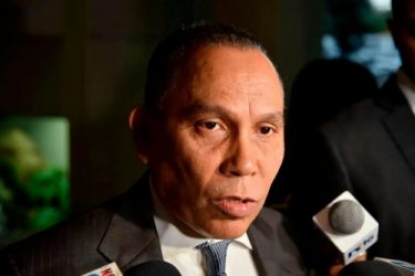 Radhamés Jiménez denuncia un asalto en apartamento del Naco