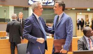 BRUSELAS: Abinader se reúne con líderes europeos y del Caribe