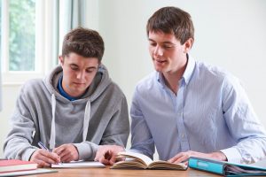 Página web conecta a estudiantes con tutores calificados