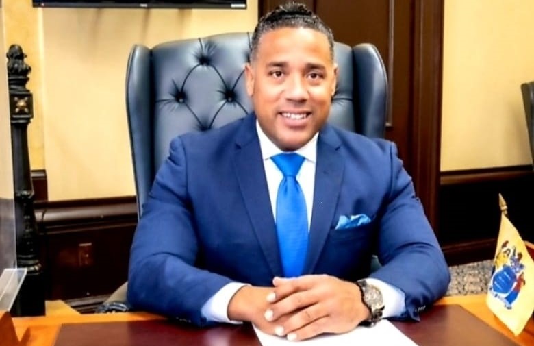 N Jersey Dominicano Alex Méndez Presidirá Concejo Municipal De Paterson 2480