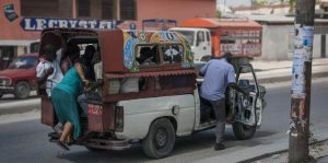 HAITÍ: Anuncian paro transporte en demanda rebaja combustibles