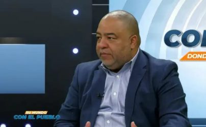 Dice debido a «trabas» renunció como asesor de campaña de Abel