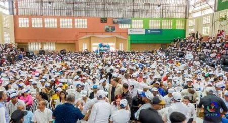 Dicen PRM juramentó cinco mil miembros provenientes PLD y FP