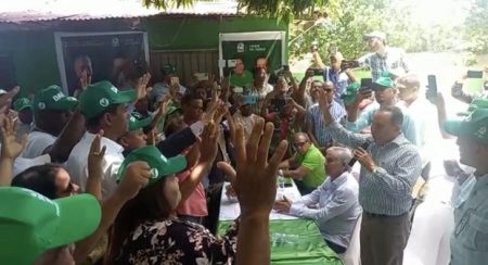 Jiménez juramenta en FP líderes del PLD y PRM en Dajabón y Bonao