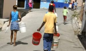 Sigue el déficit de agua potable en el Gran Santo Domingo