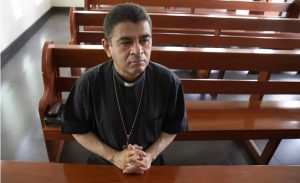 NICARAGUA: Gobierno excarcela  obispo católico Rolando Álvarez