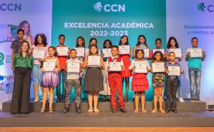 Centro Cuesta reconoce excelencia académica hijos de colaboradores