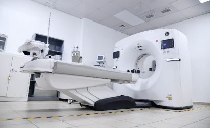 LA VEGA: Entregan tomógrafo al Hospital Traumatológico Juan Bosch