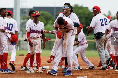 RD vence a Panamá y avanza a la súper ronda en Mundial Béisbol