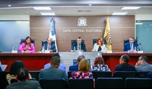 JCE aumenta plazo a partidos para inscribir alianzas comicios mayo