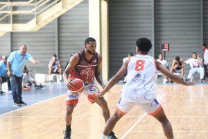 Los Mina y Los Alcarrizos ganan basket superior Santo Domingo