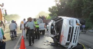 LA VEGA: Dos muertos y cinco heridos deja choque dos yipetas