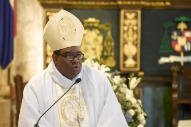 El Obispo de Higüey cuestiona el sistema de justicia y políticos