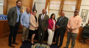 Gobernadora Hermanas Mirabal resalta liderazgo alcalde Lawrence