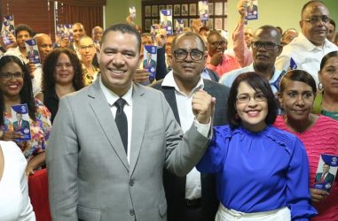 Jhonny Aristy promete recuperar confianza Colegio de Abogados