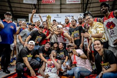 Reales vencen a los Titanes y se coronan campeones de la LNB