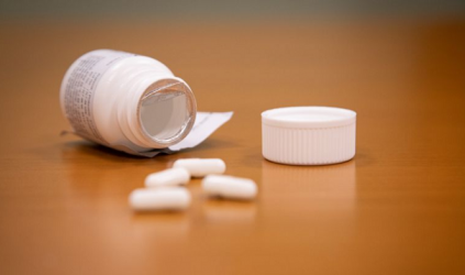 La FDA aprueba primera píldora para depresión posparto en EU
