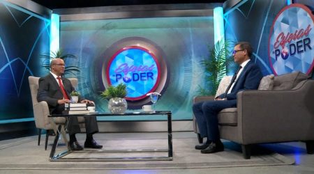 Olivares ve JCE no puede negarse a recibir padrón del partido oficial