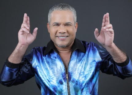 Héctor Acosta se declara “100 por ciento de Carolina Mejía” imagen