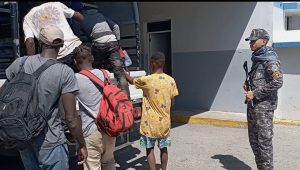 PN y el ERD apresan 155 haitianos residían de forma ilegal en la RD