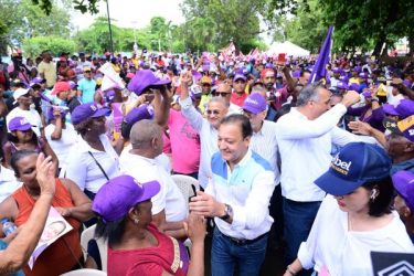 Martínez pide Abinader explique por qué el pueblo «pasa hambre»