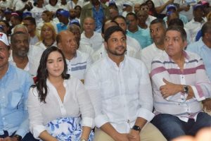 Gustavo Lara Salazar lanza aspiración senador San Cristóbal 