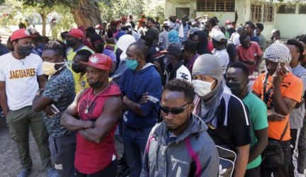 Migrantes haitianos, venezolanos, cubanos desbordan zonas Mexico