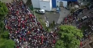 Miles migrantes, mayoría cubanos, protestan frontera sur de México