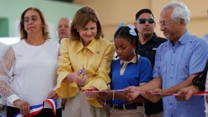 Gobierno inaugura cuatro obras en Santo Domingo y San Cristóbal