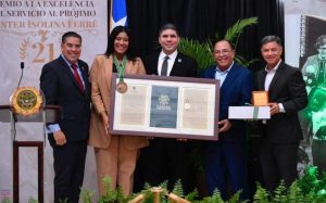 PUERTO RICO: Dominicana recibe premio Sor Isolina Ferré