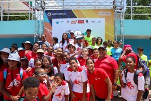 Marlins de Arroyo Hondo ganan campeonato de natación del DN