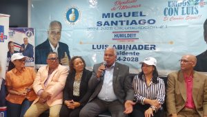 NY: Martínez y Senise declinan y anuncian apoyo Miguel Santiago