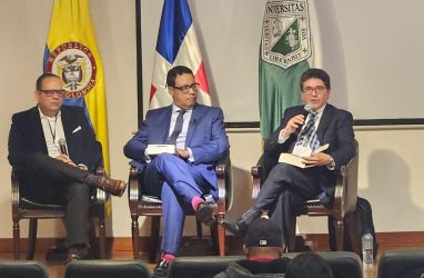 COLOMBIA: Presentan diccionario del jurista RD Namphi Rodríguez