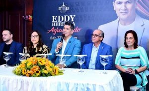Maridalia, «El Canario» y Wilfrido en “Agradecido” con Eddy Herrera